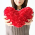 告白する女性